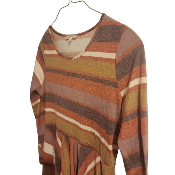Andrée By Unit Striped Netural Fall Top Size Medium - Picture 6 of 10